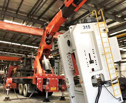 中堂镇提升工作效率，选择优质折臂吊租赁服务