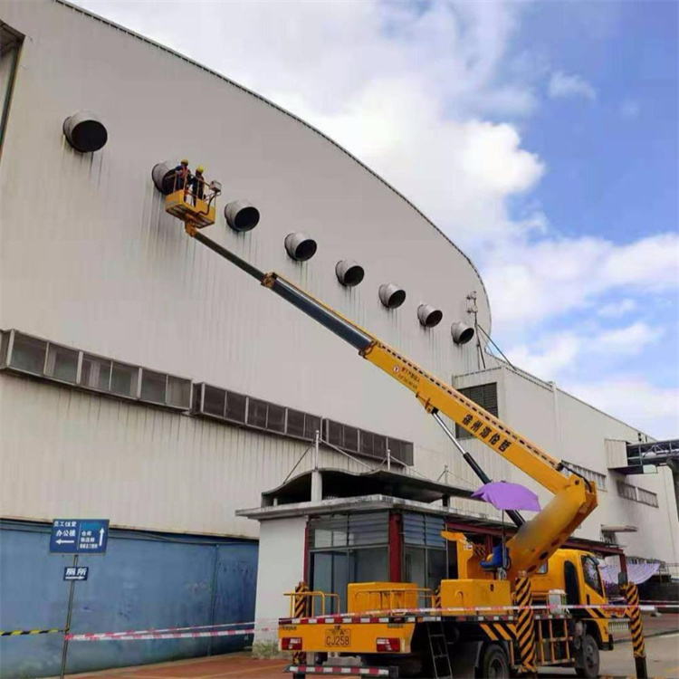 中堂镇高空作业车出租服务：专业广告牌安装解决方案