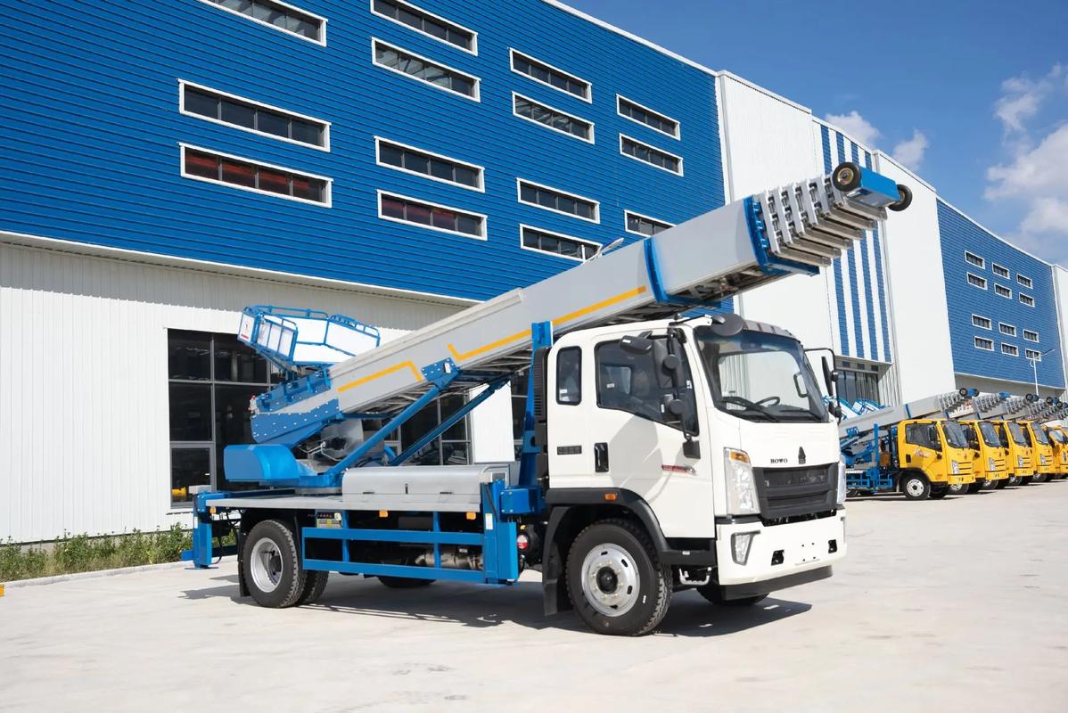 中堂镇出租云梯车高空作业车 建筑垃圾搬运