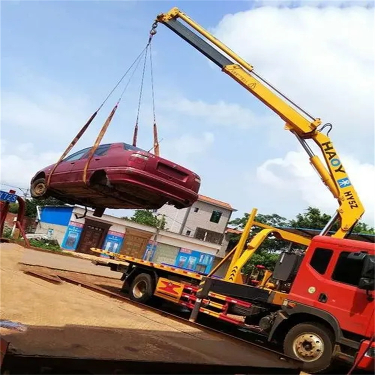 中堂镇吊车吊汽车的正确方法